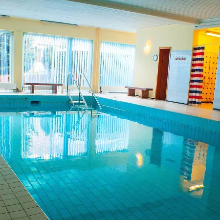Apartamento Spacious With Pool In